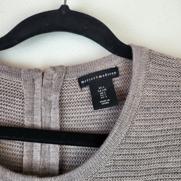 Mercer & madison Merino Wool Blend Sweater dress Size Large - Picture 5 of 9